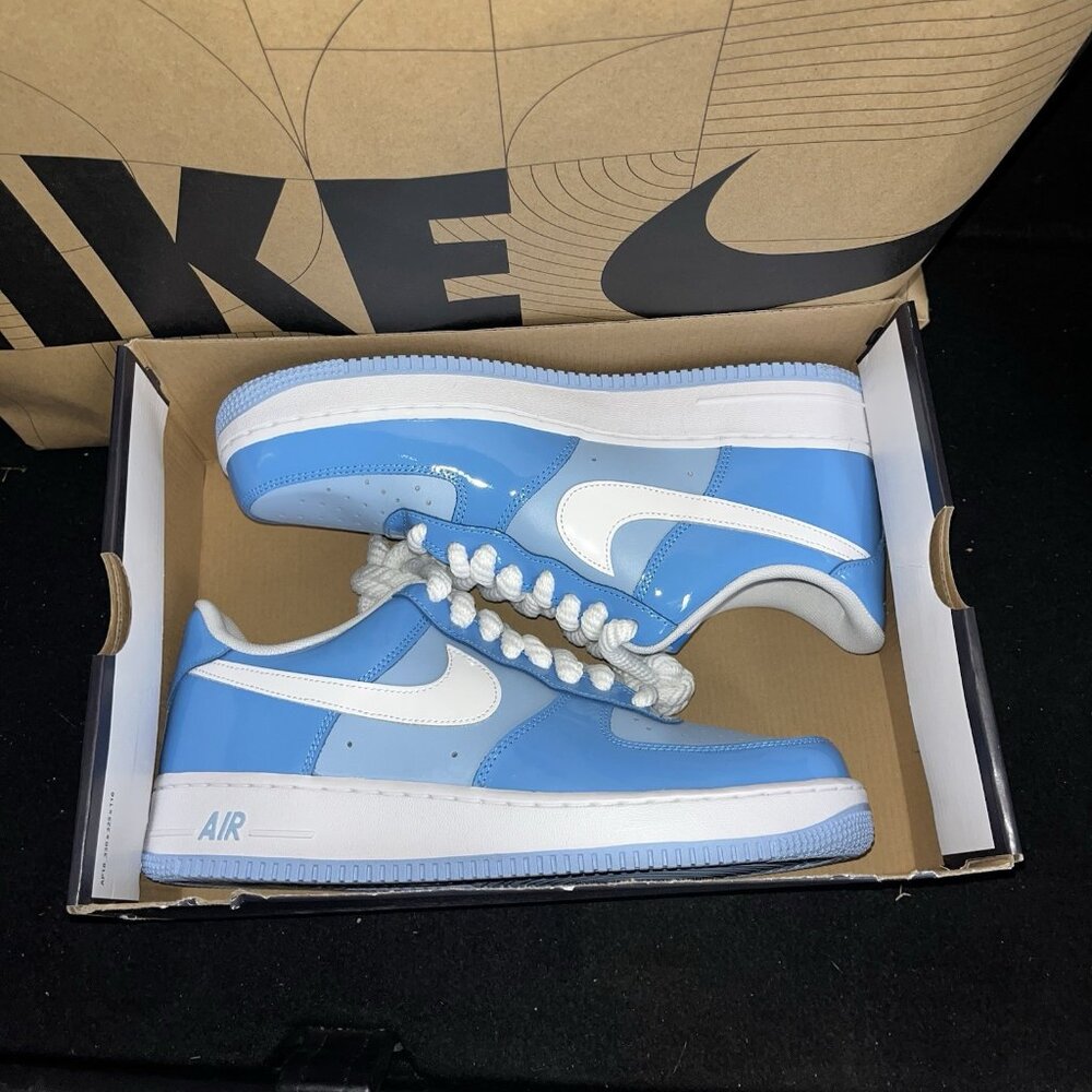 NEW Nike Air Force 1 '07 LV8 Psychic Blue Patent HV9405-400 Men Size 10.5 - Picture 6 of 7